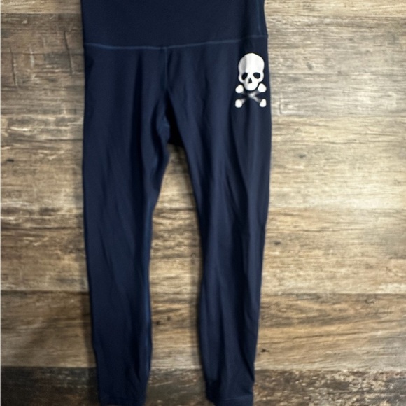 Lululemon Athletica Navy Blue Skull Leggings with High Waistband - Picture 1 of 8